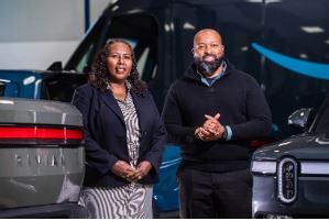 Olive Harvey College’s Electric Car Apprenticeship Aims To Help Workers In Emerging Green Economy