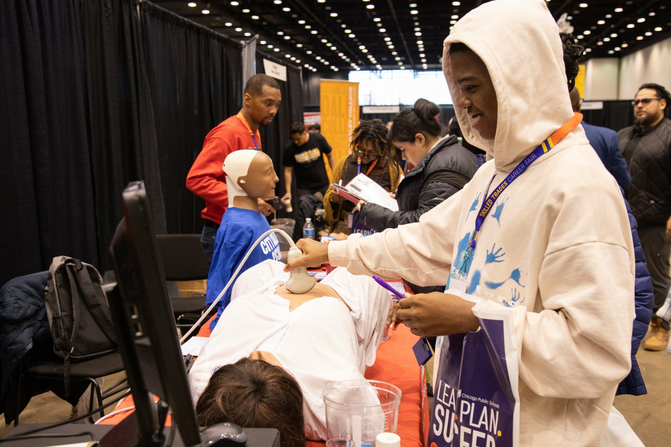 Mayor Johnson, Chicago Public Schools, Labor and Corporate Partners Welcome Thousands of CPS Students to the 2024 Skilled Trades Career Fair
