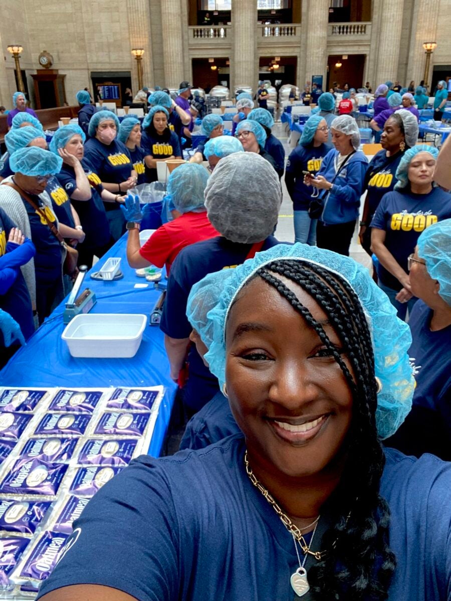 City Colleges of Chicago Volunteers Help Pack Meals for 9/11 Day