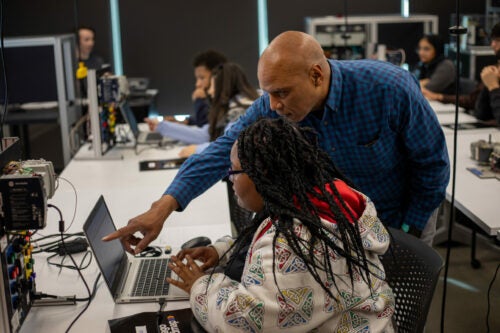 Chicago Roadmap: CPS Early College Students Explore Cybersecurity Pathways at Daley College and Illinois Tech