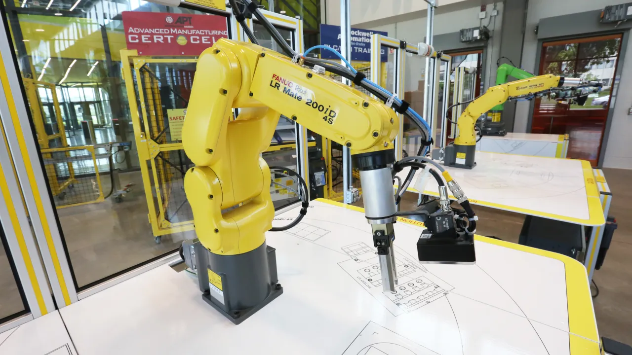 Daley College professor’s claim to fame: She helped build a machine that makes Oreos